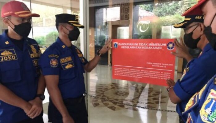 Tidak Penuhi Proteksi Kebakaran, Hotel di Menteng Dipasang Stiker Peringatan