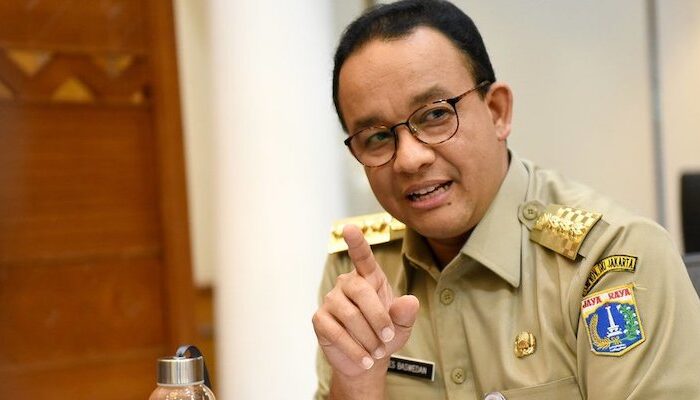 Anies Gratiskan Pajak Bumi Bangunan Bagi Keluarga Pahlawan dan Guru